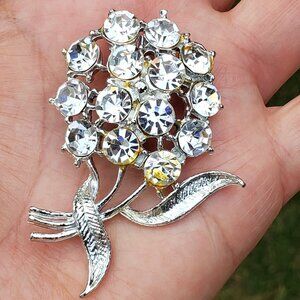 Elegant Floral Brooch with Large Crystal Stones  - Vintage